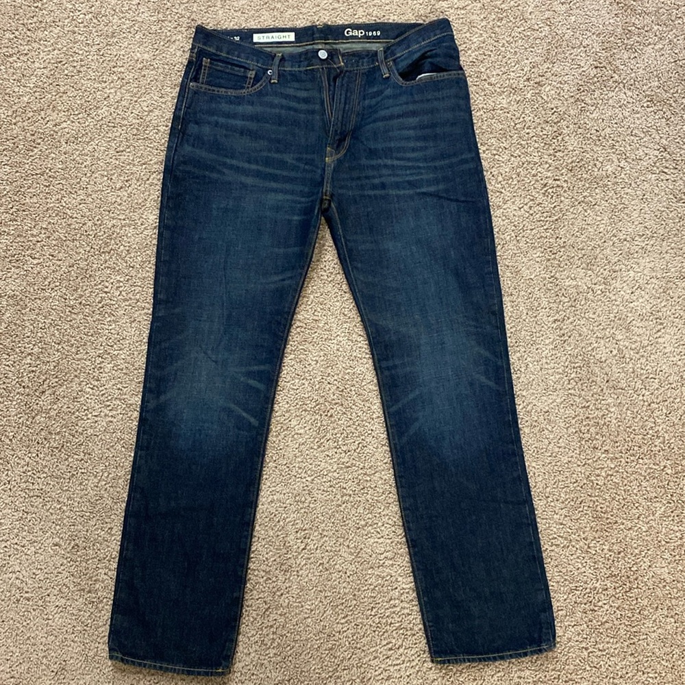 Gap men’s dark blue jeans, straight cut, 34x32.  Never been worn.